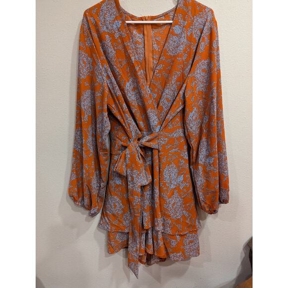Flirty long sleeve brown romper w/blue botanical print size 2X no tag - Picture 2 of 8